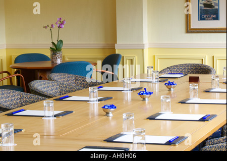 Sala riunioni nel liner hotel Liverpool Merseyside Foto Stock