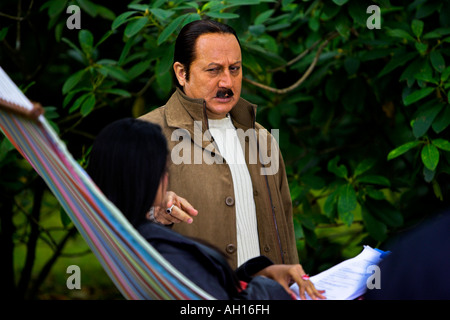 Mr Bhatti on Chutti Bollywood riprese in Cumbria con Anupam Kher & Bhairavi Goswami Parco Nazionale del Distretto dei Laghi Foto Stock