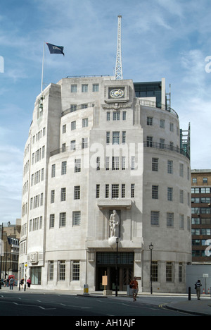 Broadcasting House, la BBC edificio, Portland Place, Londra, Inghilterra, Regno Unito. Il 29 luglio 2006 Foto Stock