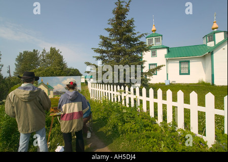 Gli artisti al di fuori di una chiesa ortodossa russa Ninilchik vicino a Omero Penisola di Kenai Alaska USA Foto Stock