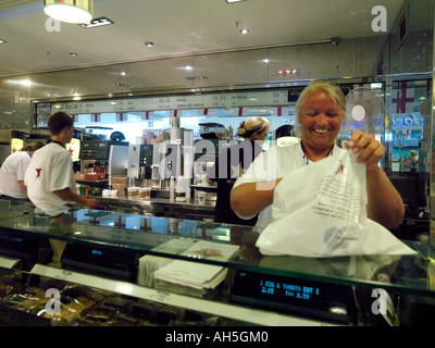 Pret a Manger in Folkestone Eurotunnel Terminal Inghilterra Foto Stock