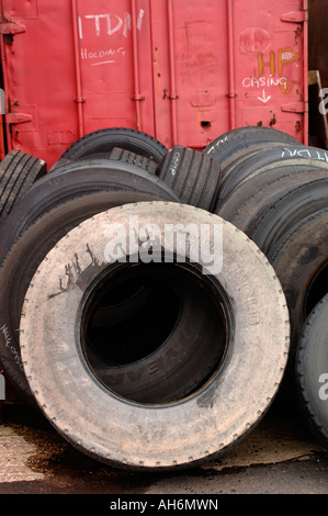 Righe dei pneumatici. Foto Stock