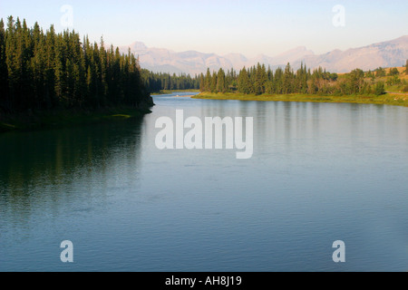 Paesaggio ; Fiume nel Parco Nazionale di Banff, Alberta, Canada Foto Stock