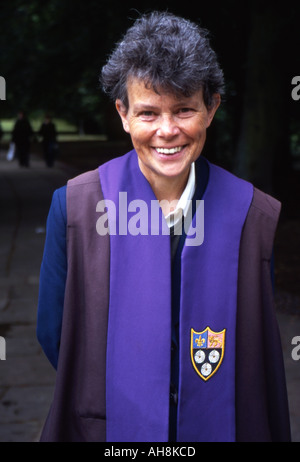 Università di Cambridge personale vestito in abiti ufficiali. Foto Stock