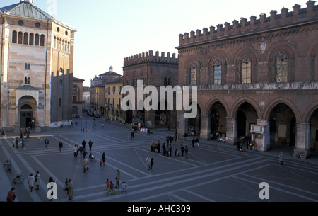 Piazza del Duomo Cremona lombardia italia Foto Stock