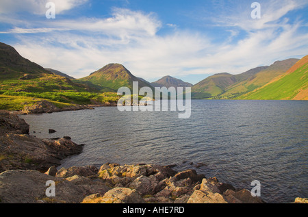 E Wastwater Wasdale testa nel Lake District inglese Foto Stock