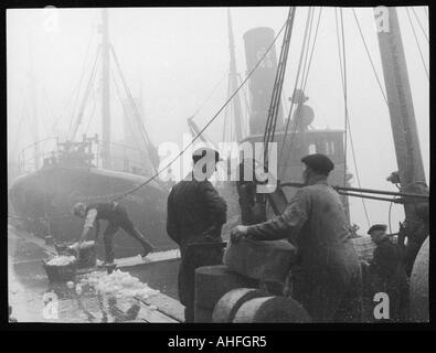 I pescatori a Grimsby Foto Stock