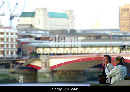 Il leggendario attore di Hollywood Dustin Hoffman girando un film 'Last Chance Harvey' di Londra Foto Stock