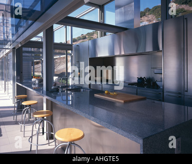 Cucina Bulthaup ed Niles' House, Malibu, California, USA. Il Bar per la colazione. Architetto: Ed Niles Foto Stock