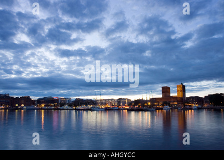 Aker Brygge area nel centro cittadino di Oslo, Norvegia Foto Stock