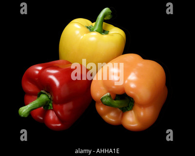 Rosso arancione e peperoni gialli close up Foto Stock
