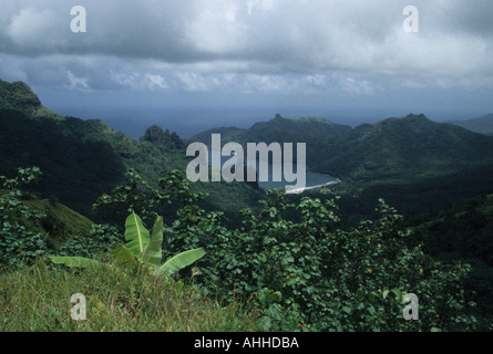 Baia di Taiohae Nuku Hiva Marchesi Polinesia Francese il principale porto della più isolato arcipelago del Pacifico Foto Stock