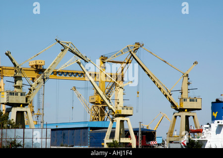 Daewoo dockyard in 12 Mai Foto Stock