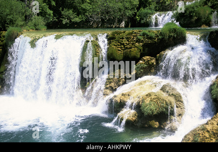 HRV Kroatien Krka Krka Wasserfaelle Einheimische Croazia Cascate di Cherca nativi cascate Foto Stock