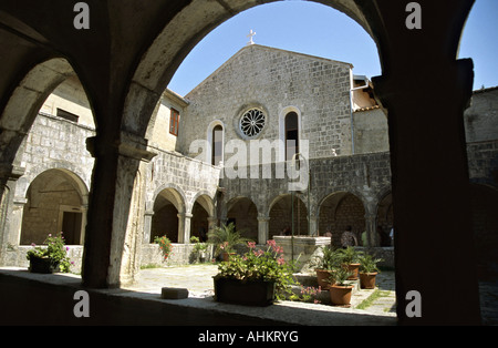 HRV Kroatien Krk Kloster Kosljun kleine Klosterinsel vor Punat Insel Croazia Monastero Kosljun piccola isola vicino Punat Isola Foto Stock