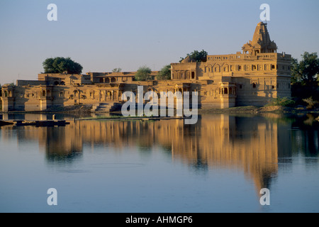 India Rajasthan Jaisalmer Amar Sagar Lago tempio Jain Foto Stock