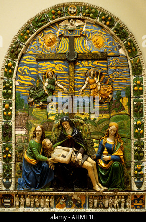 "Lamentazione sul Cristo morto" (circa 1514–1515) dello scultore italiano dell'Alto Rinascimento Giovanni della Robbia, Museo Bargello a Firenze, Italia. Foto Stock