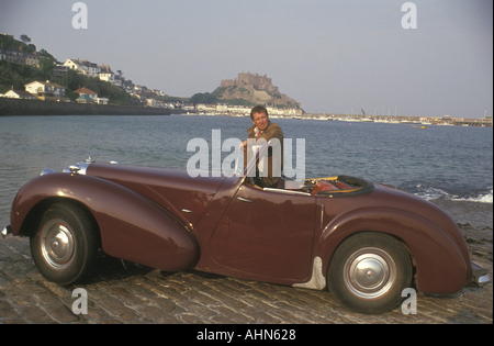 Giovanni di ortiche come Bergerac hit BBC TV serie detective Foto Stock