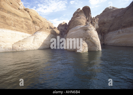 Le formazioni rocciose a Lake Powell, Utah Foto Stock