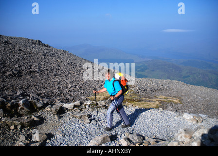 Escursionista sul Ben Nevis, Highland Scozia Scotland Foto Stock