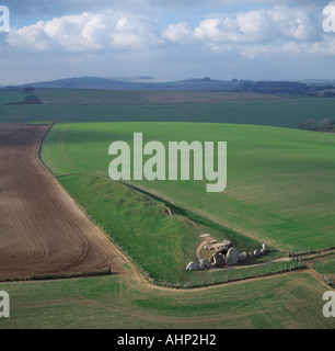 West Kennet Long Barrow tumulo di Avebury Wilts Foto Stock