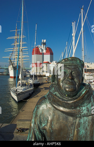 Lookout Uitken noto come il rossetto e varie barche e yacht di Göteborg del porto di Goteborg Svezia UE Europa Foto Stock