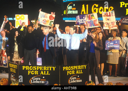 Vice Presidente Al Gore a un rally presidenziale per Gore Lieberman il 31 ottobre di 2000 in Westwood Village di Los Angeles Foto Stock