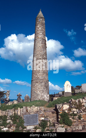 Nella contea di Waterford ardmore round tower struttura storica dell' Irlanda Foto Stock