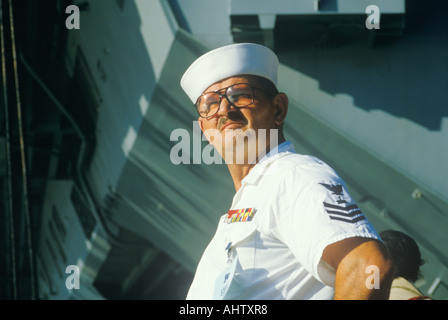 Noi marinaio a bordo della USS Kennedy di New York City New York Foto Stock