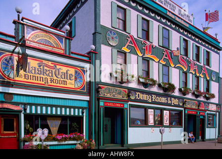 Lo storico Hotel Alaska e Alaska Cafe, Dawson Creek, Northern BC, British Columbia, Canada Foto Stock