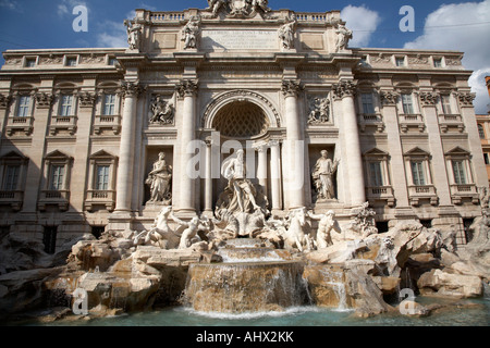 La fontana di Trevi Roma Lazio Italia Foto Stock