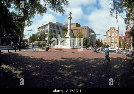 Lancaster PA Pennsylvania downtown soldati marinai war memorial monument Foto Stock