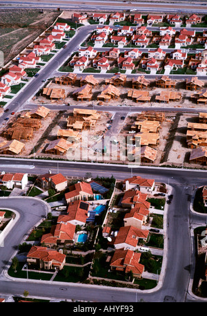 Veduta aerea della casa suburbana sviluppo sito in costruzione Foto Stock