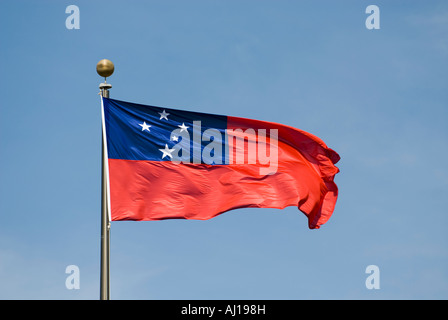 Samoa Upolu bandiera alfiere bianco rosso stelle Samoa occidentale del Mare del Sud southsea oceano polinesia polinesiana Foto Stock