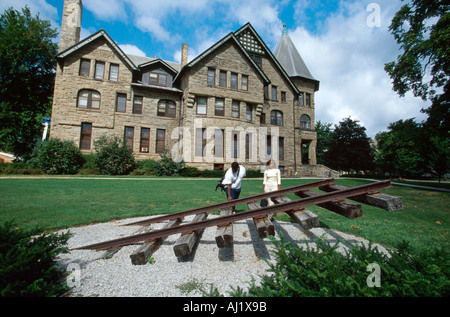 Ohio Oberlin College Underground Railroad Memorial, studenti Talcott hall Black African Africans, adolescenti adolescenti giovani adolescenti, ragazza Foto Stock