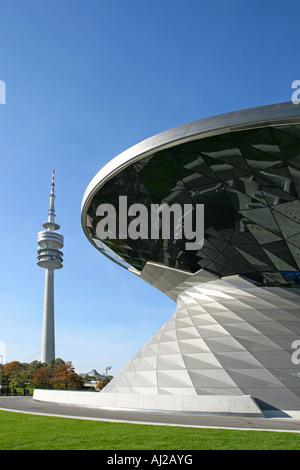 Nuovo mondo BMW a Monaco di Baviera Baviera Germania Foto Stock