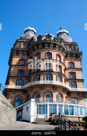 Grand Hotel visualizzati tramite ponte Spa, Scarborough, North Yorkshire, Inghilterra. Foto Stock