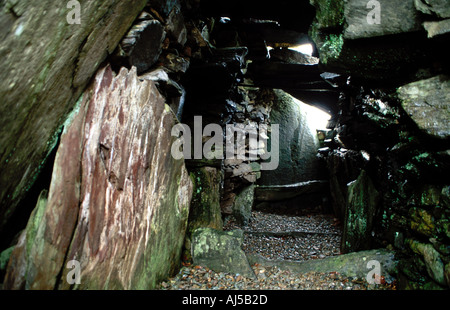 Passaggio interno del Nether Largie South Chambered Cairn Foto Stock