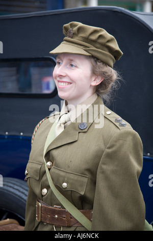 1940 la guerra la donna a Pickering Storia viva 1940s Guerra Mondiale II Guerra guerra Weekend, North Yorkshire, Inghilterra, Regno Unito Foto Stock