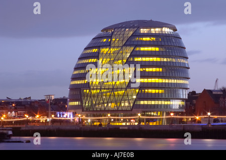 Giorno GLA City Hall progettata da Foster partner in Londra England Regno Unito Regno Unito Regno Unito Foto Stock