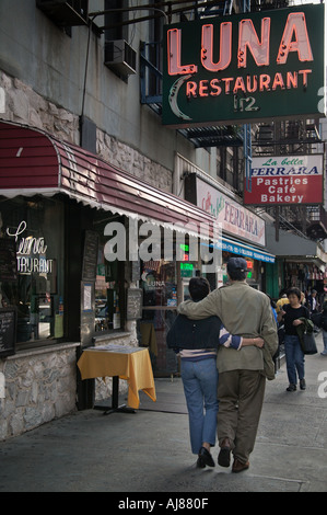 Luna Ristorante su Mulberry Street in Little Italy New York NY Foto Stock