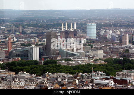 La vista dalla cima del BT Telecom Tower passato a Buckingham Palace, a Battersea Power Station e poi a sud di Londra Foto Stock