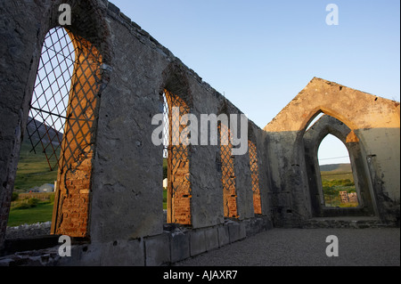 All'interno di dunlewey chiesa di Irlanda protestante della Chiesa al tramonto Dunlewy County Donegal Repubblica di Irlanda Foto Stock