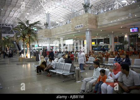 Il Cairo airport terminal building interior Cairo Egitto Africa Foto Stock