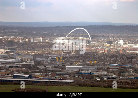Vista aerea a nord ovest di Wembley Stadium e edifici extraurbani LONDRA HA9 England Regno Unito Foto Stock