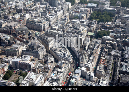 Vista aerea sud di Piccadilly Circus Trocadero Center Eros criterio City of Westminster London SW1 England Regno Unito alto livello obl Foto Stock