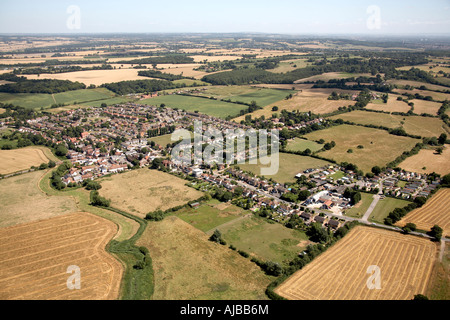 Vista aerea del sud-est del Abridge Caravan Park grande Downs Farm case suburbane la Foresta di Epping London RM4 England Regno Unito ad alto livello Foto Stock