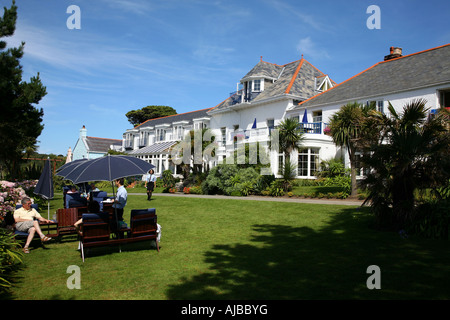 Herm - il popolare White House Hotel vicino al porto Foto Stock