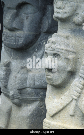 Precolombiani zoomorfe e antropomorfe megaliti di Pietra San Augustin Agustin Colombia meridionale Foto Stock