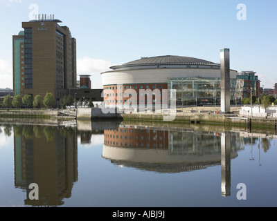 Acqua sala anteriore e Hilton Hotel a Belfast Foto Stock